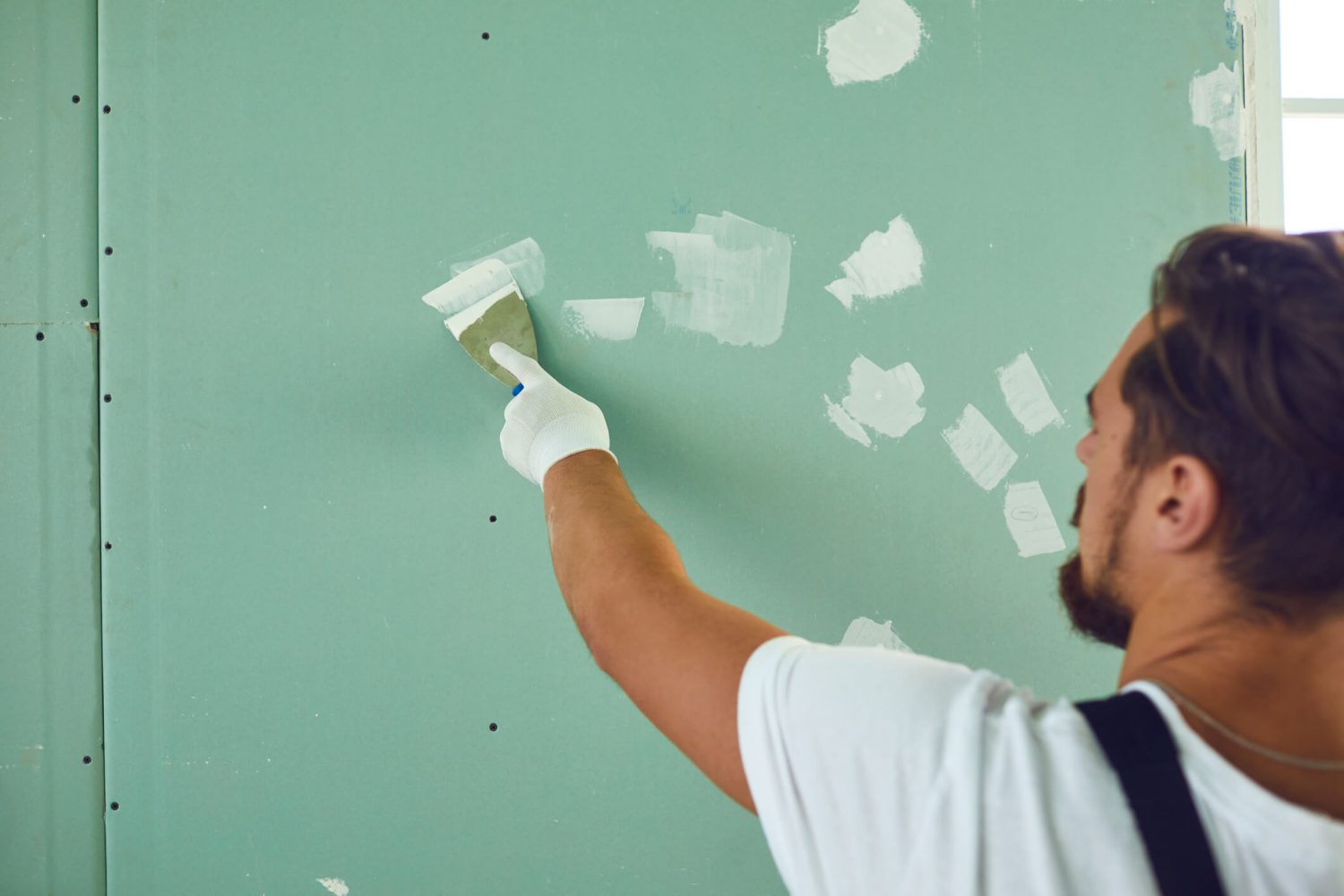 How to patch a hole on a gyprock wall